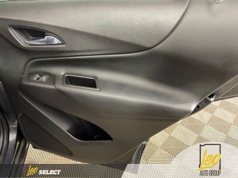Used 2020 Chevrolet Equinox LT image 14