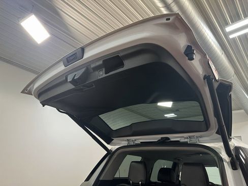 Used 2021 GMC Acadia SLT image 82