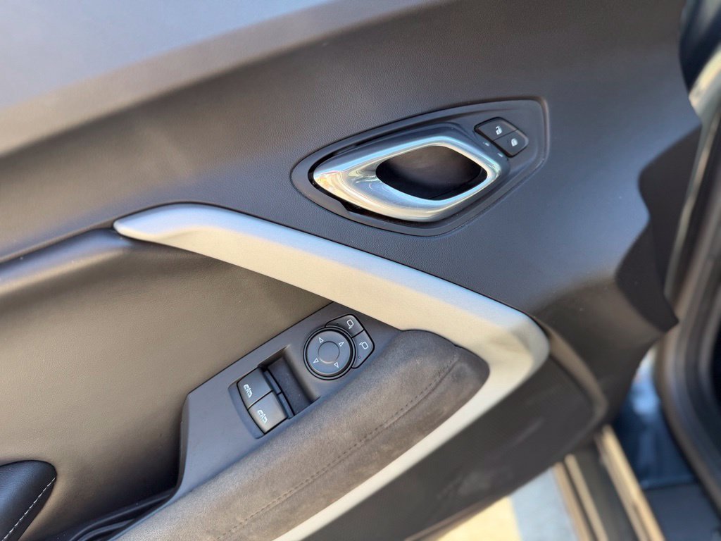Used 2019 Chevrolet Camaro SS RWD image 19