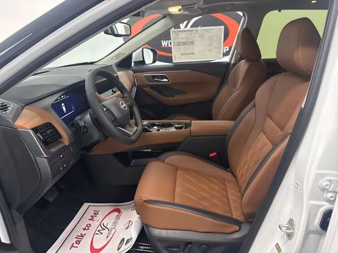 New 2026 Nissan Rogue Platinum AWD/4WD image 9
