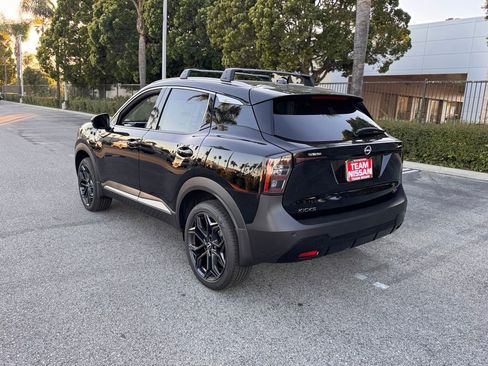 New 2026 Nissan Kicks SR w/ Cold Weather Package image 5