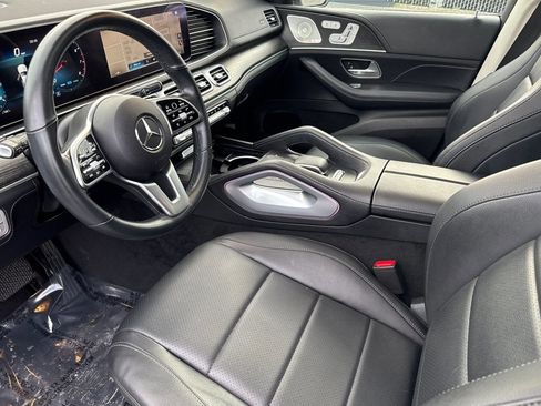 Used 2022 Mercedes-Benz GLS 450 4MATIC image 5