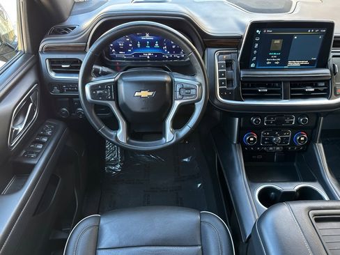 Used 2023 Chevrolet Suburban Premier image 14