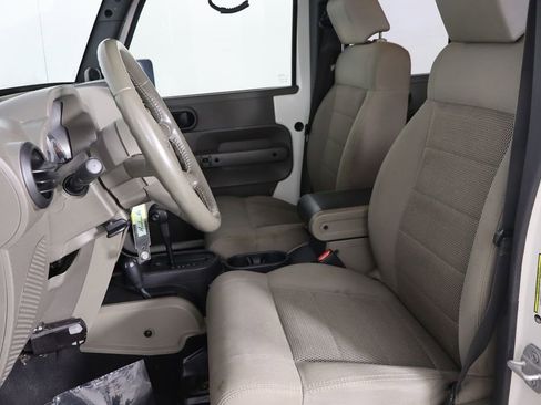Used 2008 Jeep Wrangler Unlimited Rubicon w/ PWR Convenience Group image 11