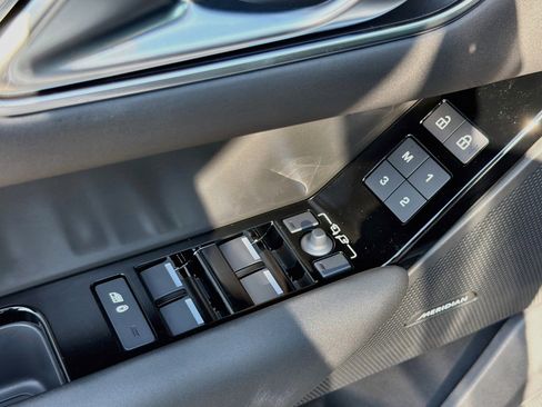 New 2026 Land Rover Range Rover Velar S AWD/4WD image 22