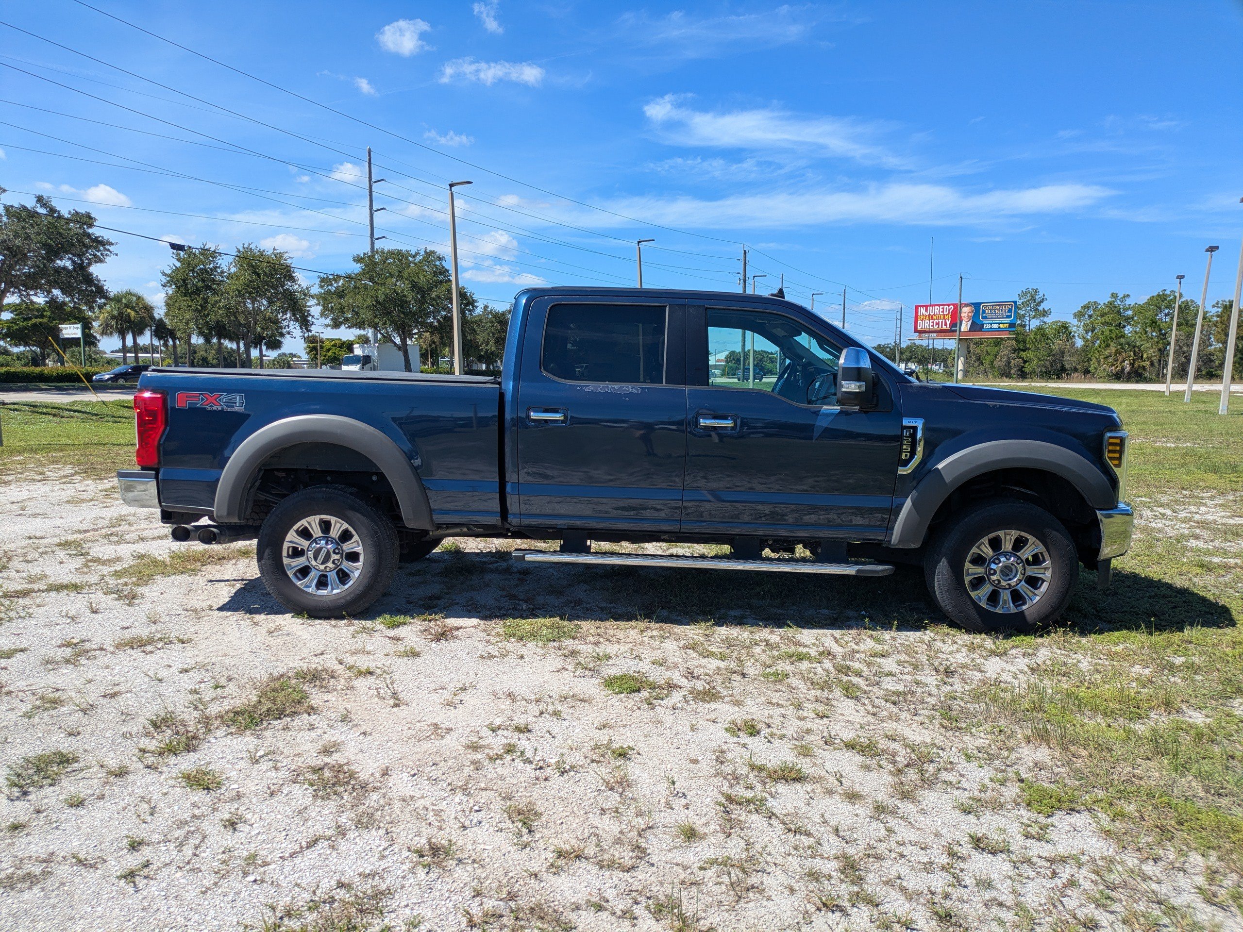 Used 2019 Ford F250 XLT w/ XLT Premium Package AWD/4WD image 3