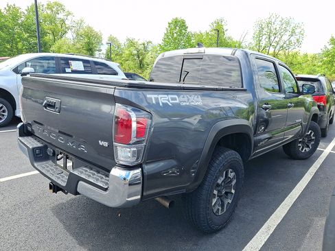 Used 2023 Toyota Tacoma TRD Off-Road AWD/4WD image 4