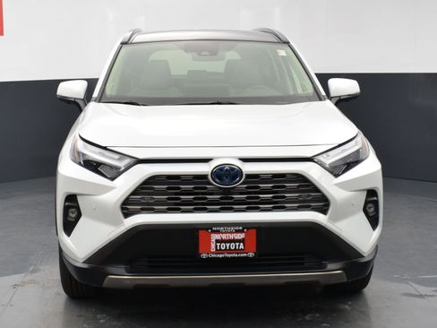 Used 2024 Toyota RAV4 Limited w/ Advanced Technology Package image 7