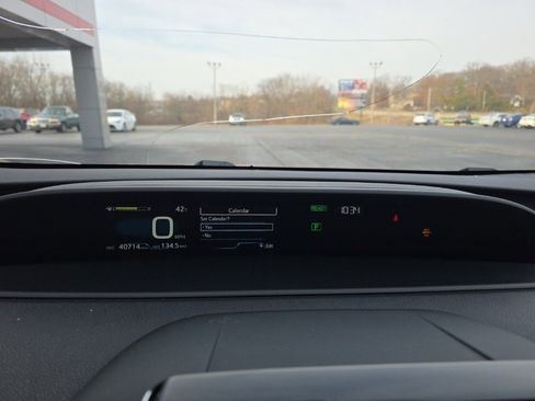 Used 2020 Toyota Prius Prime XLE image 23