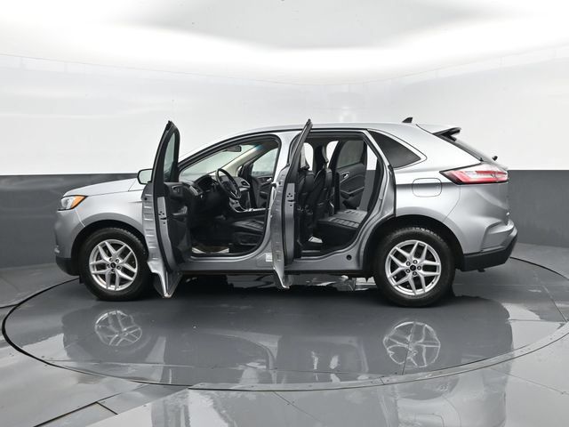 Used 2023 Ford Edge SEL AWD/4WD image 29