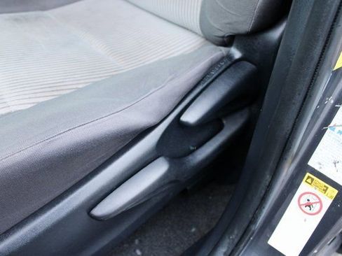 Used 2015 Toyota RAV4 LE image 13