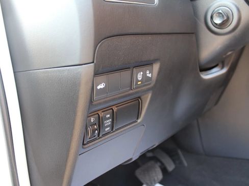Used 2017 Nissan Armada Platinum w/ Captain Seat Package RWD image 28