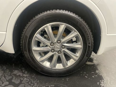 Used 2019 Buick Envision Essence FWD image 25