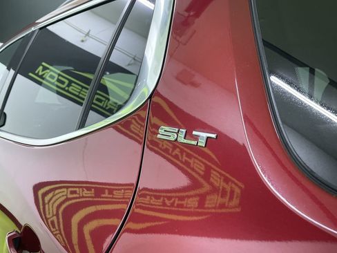 Used 2019 GMC Acadia SLT w/ LPO, Cargo Package image 14