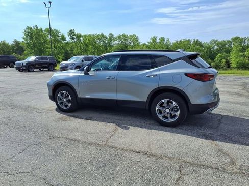 Used 2024 Chevrolet Blazer LT w/ Convenience Package FWD image 32