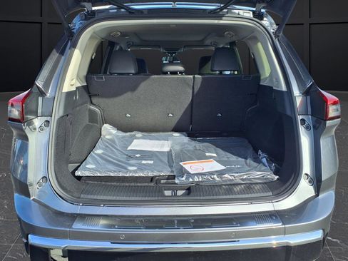 New 2026 Nissan Rogue Platinum w/ Platinum Premium Package image 5