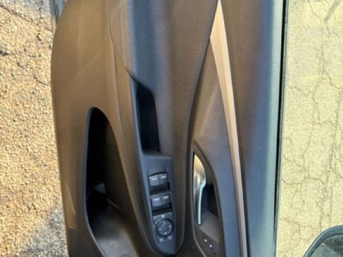 Used 2024 Buick Envista Preferred w/ Convenience I Package image 11