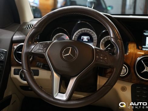 Used 2013 Mercedes-Benz GLK 350 4MATIC image 13