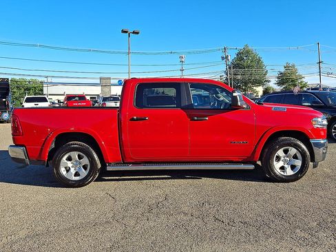 Certified 2025 RAM 1500 Big Horn AWD/4WD image 32