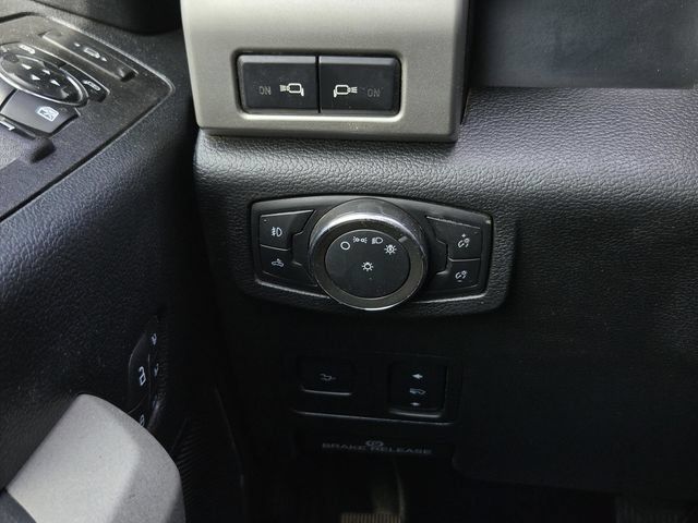 Used 2021 Ford F350 Lariat w/ Lariat Ultimate Package AWD/4WD image 24