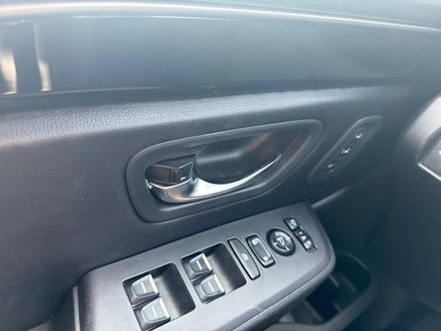 Used 2024 Honda Pilot TrailSport image 11