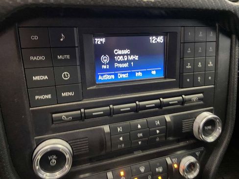 Used 2017 Ford Mustang Coupe image 21