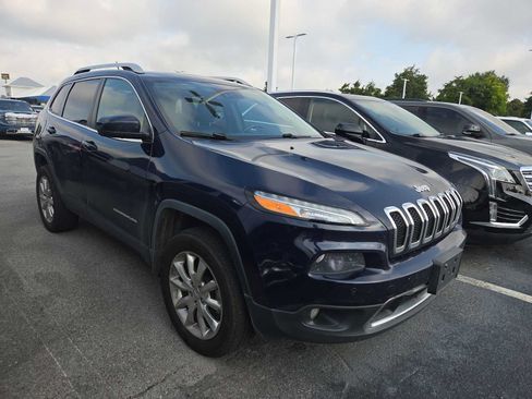 Used 2015 Jeep Cherokee Limited w/ Luxury Group AWD/4WD image 1