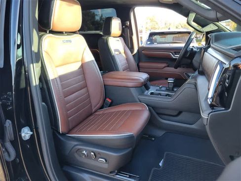Used 2024 GMC Sierra 1500 Denali Ultimate image 15