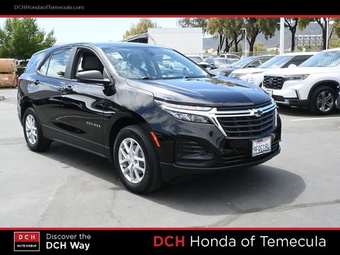 Used 2023 Chevrolet Equinox LS FWD image 3