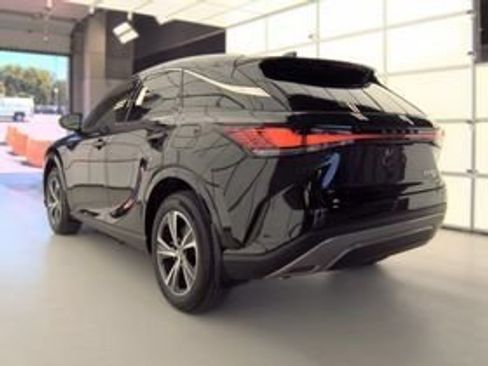 Used 2025 Lexus RX 350 Premium w/ Accessory Package AWD/4WD image 8