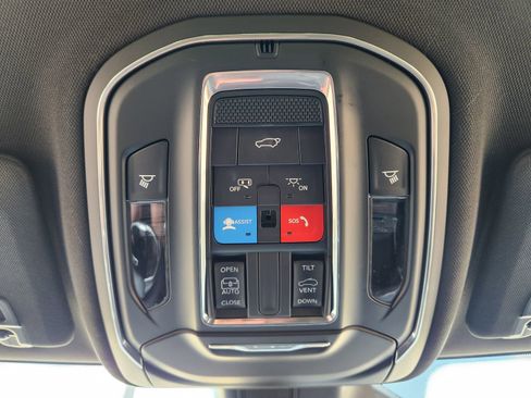 New 2025 Jeep Grand Cherokee L Laredo w/ Luxury Tech Group I RWD image 35