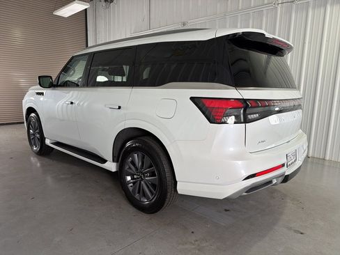 Certified 2025 INFINITI QX80 Pure image 5