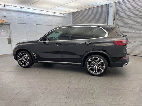 Used 2022 BMW X5 sDrive40i w/ Parking Assistance Package image 9