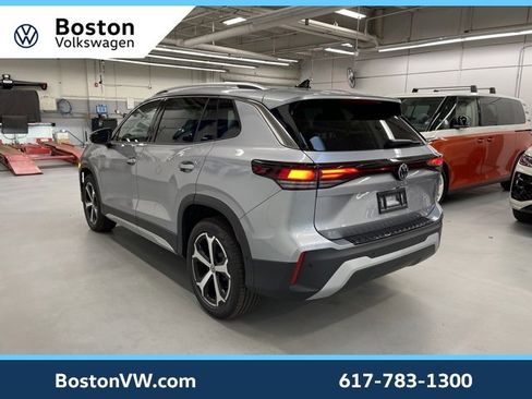 New 2026 Volkswagen Tiguan SE image 3