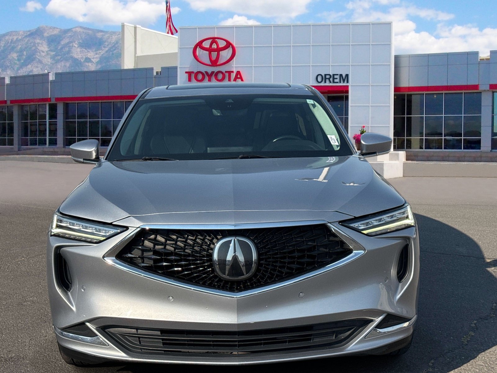 Used 2022 Acura MDX w/ Technology Package AWD/4WD image 2
