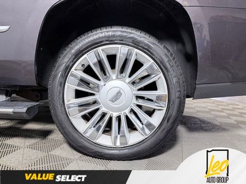Used 2016 Cadillac Escalade Platinum AWD/4WD image 17