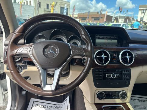 Used 2015 Mercedes-Benz GLK 350 4MATIC image 19