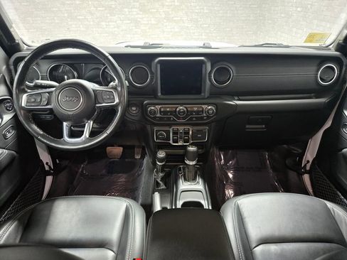 Used 2023 Jeep Wrangler Unlimited Sahara w/ Cold Weather Group image 38