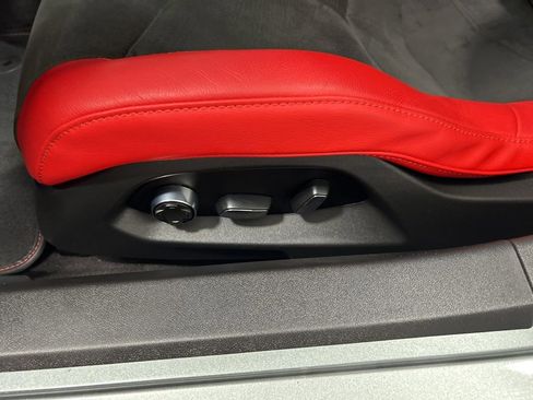 Used 2023 Chevrolet Corvette Stingray Preferred Cpe w/ Z51 Performance Package image 10