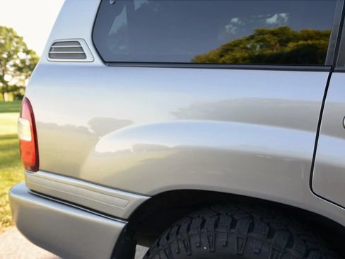 Used 2007 Toyota Land Cruiser AWD/4WD image 34