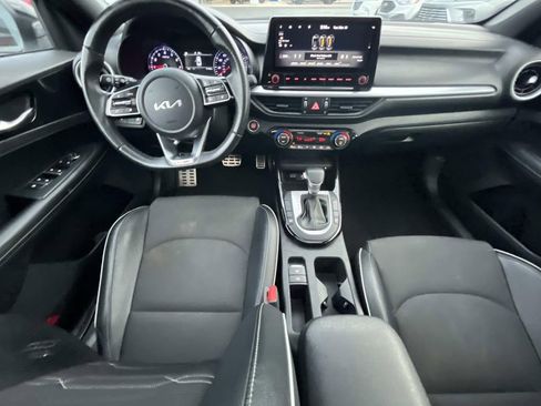 Used 2022 Kia Forte GT-Line w/ GT-Line Premium Package image 14