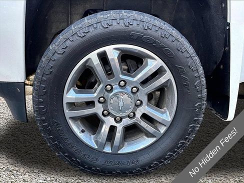 Used 2019 Chevrolet Silverado 2500 High Country w/ Duramax Plus Package AWD/4WD image 9