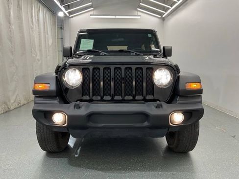 Used 2020 Jeep Wrangler Unlimited Sport S AWD/4WD image 3