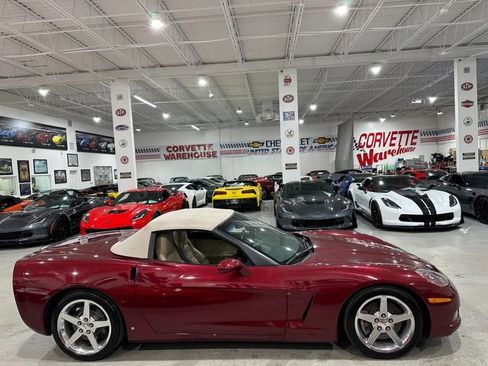 Used 2007 Chevrolet Corvette Convertible w/ Preferred Equipment Group RWD image 6