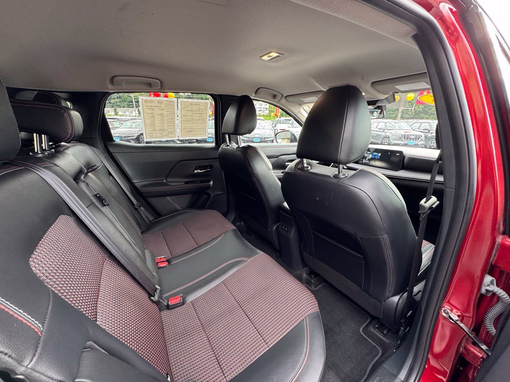 Used 2025 Nissan Kicks SR AWD/4WD image 22