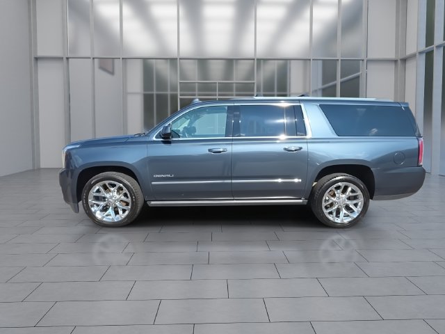 Used 2020 GMC Yukon XL Denali w/ Denali Ultimate Package AWD/4WD image 5