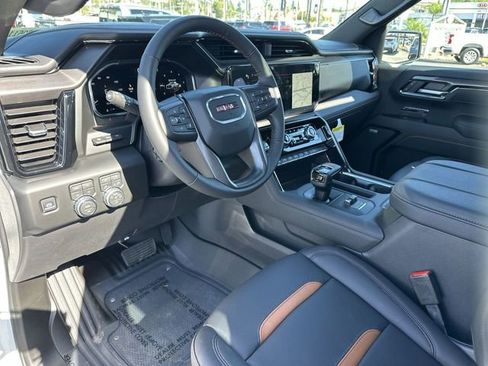 New 2026 GMC Sierra 1500 AT4 w/ AT4 Premium Package AWD/4WD image 10