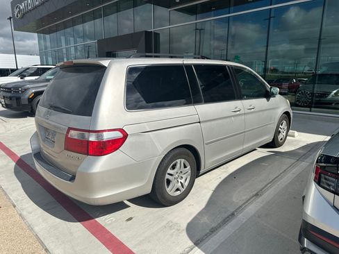 Used 2005 Honda Odyssey EX image 6