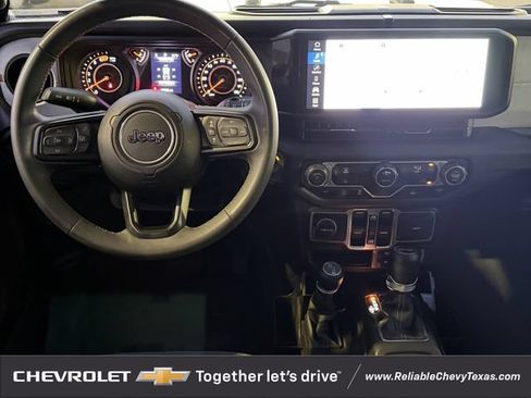 Used 2024 Jeep Wrangler Unlimited Sport AWD/4WD image 12