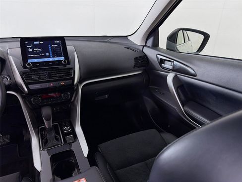 Used 2025 Mitsubishi Eclipse Cross SE image 21